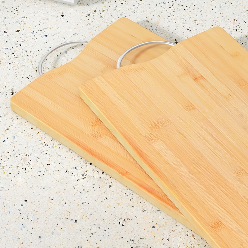 A Customizable Double-sided Thickened Solid Wood Bamboo Cutting Board for Home Kitchen and Dining Use, with a Handle